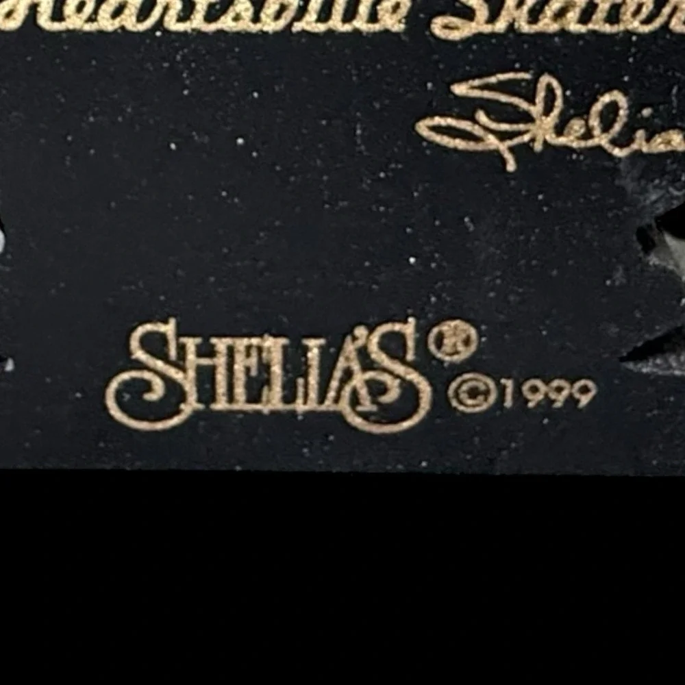 Heartsville Skaters Shelia's Shelf Sitter 1999 with box‎